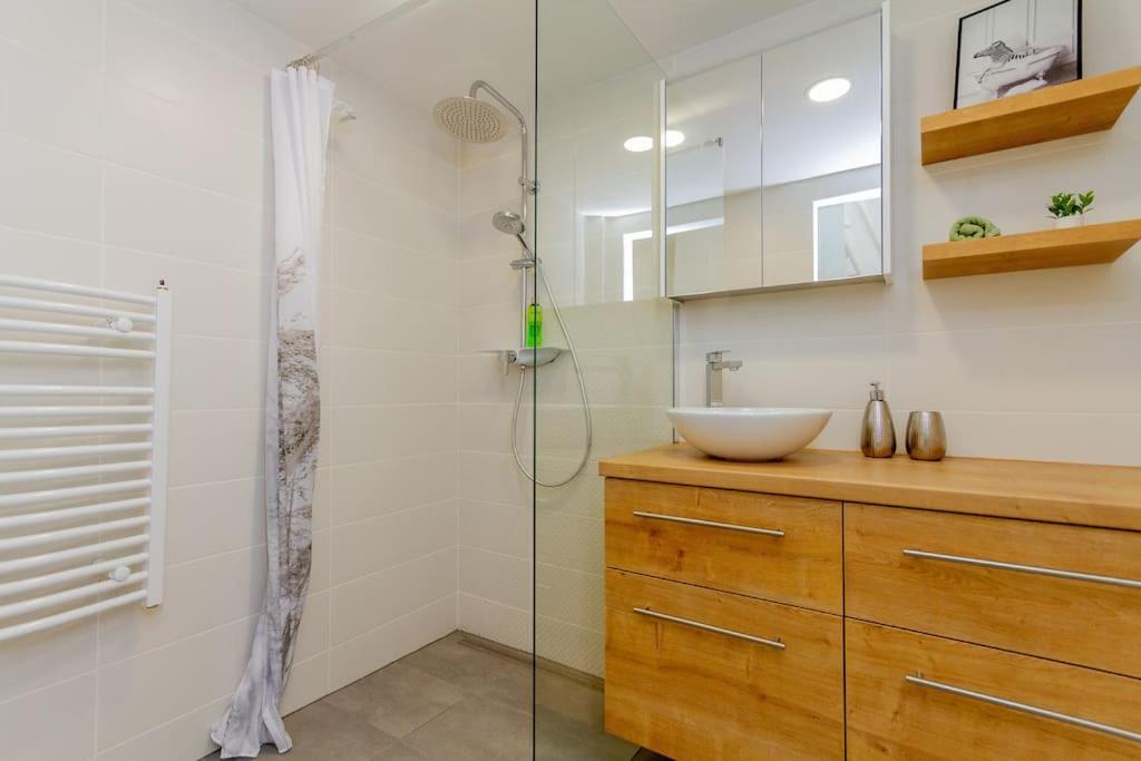 Apartmento Albero Di Acacia By Nw บูดาเปสต์ ภายนอก รูปภาพ