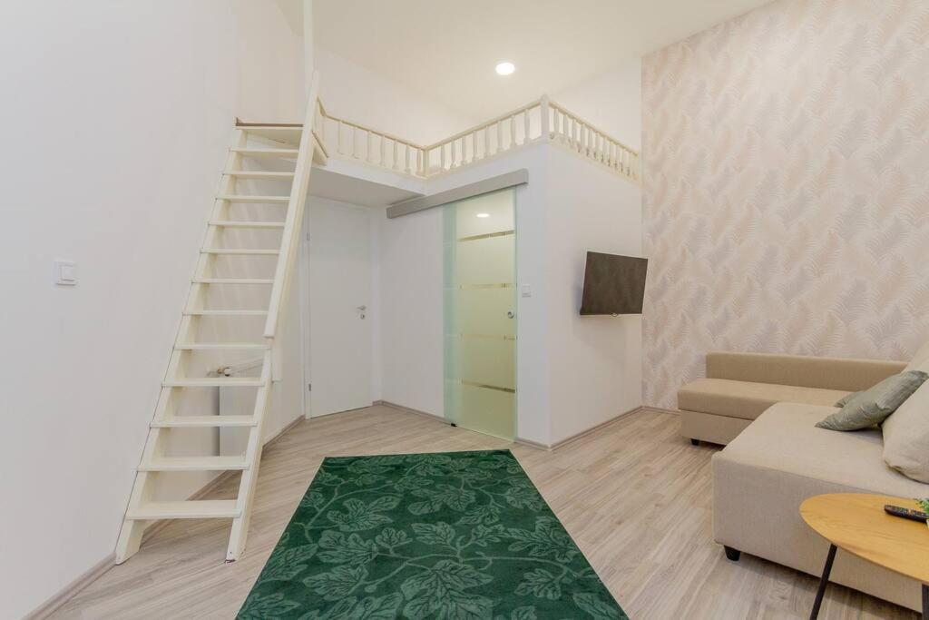Apartmento Albero Di Acacia By Nw บูดาเปสต์ ภายนอก รูปภาพ